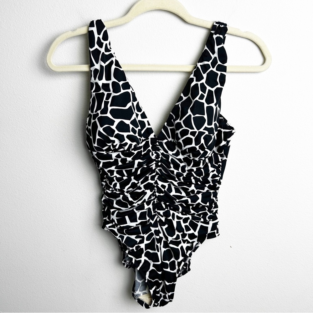 Miraclesuit Black and White Animal print one-piece swimsuit size: 12